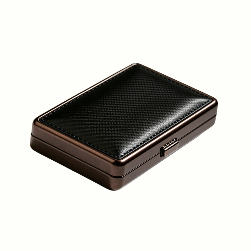 vintage-portable-cigarette-case